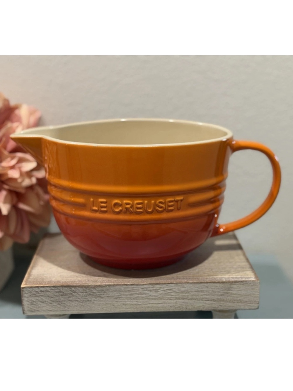 Le Creuset 2L Stoneware Batter Mixing Bowl Flame Orange NEW